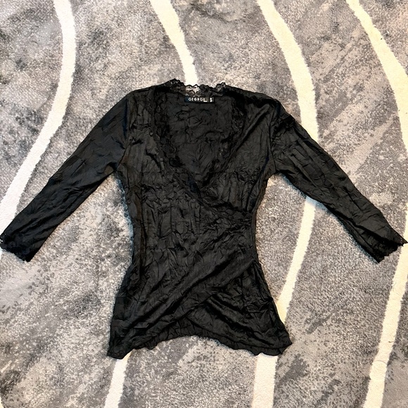 Black with Lace 3/4 Sleeve Top - NWOT - Picture 1 of 2